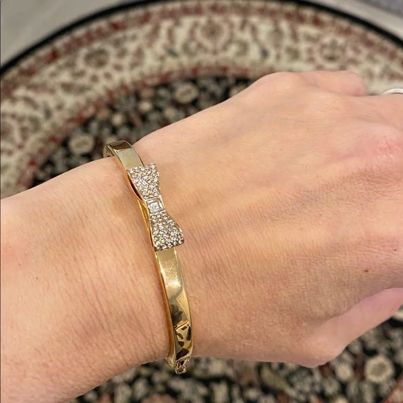 Kate Spade Pave Bow Bangle Bracelet Gold Toned Crystal Bow Charm - Picture 9 of 9
